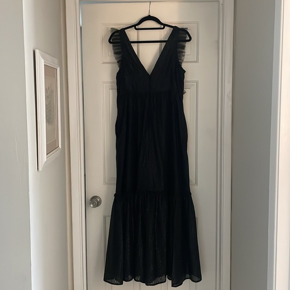 Chelsea28 Chevron Metallic Tiered Maxi Dress Black size Large. - Picture 3 of 4